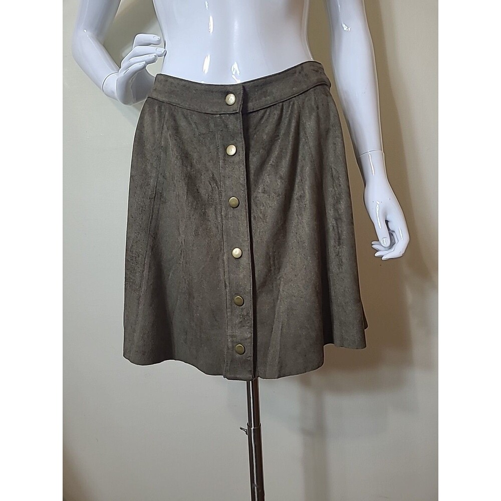 Soprano Faux Suede Snap Button Skirt Green Size Medium Tags Attached